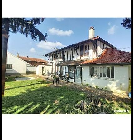 maison à colombages Norrois Extérieur photo