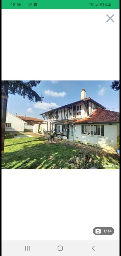maison à colombages Norrois Extérieur photo