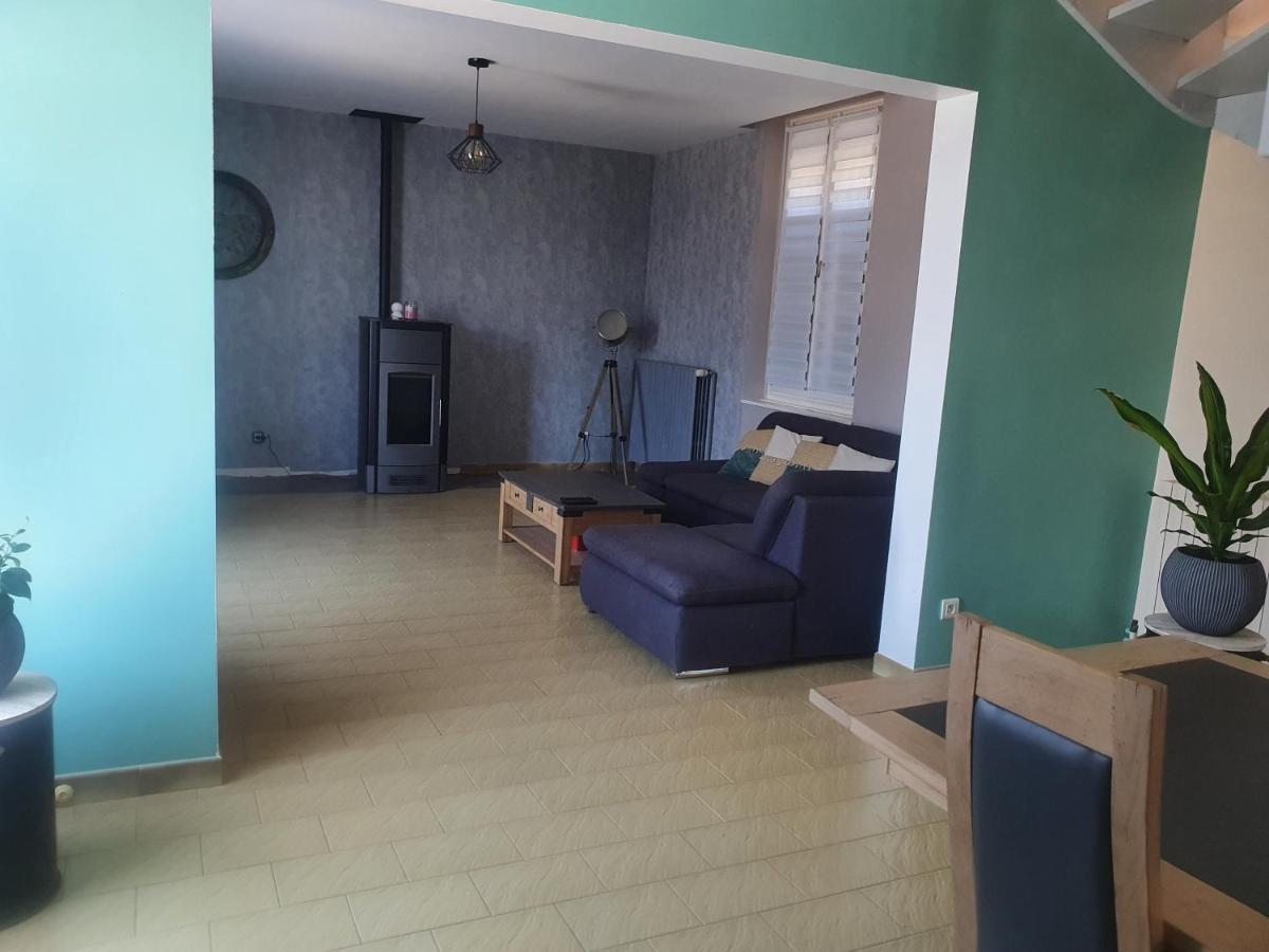 maison à colombages Norrois Extérieur photo